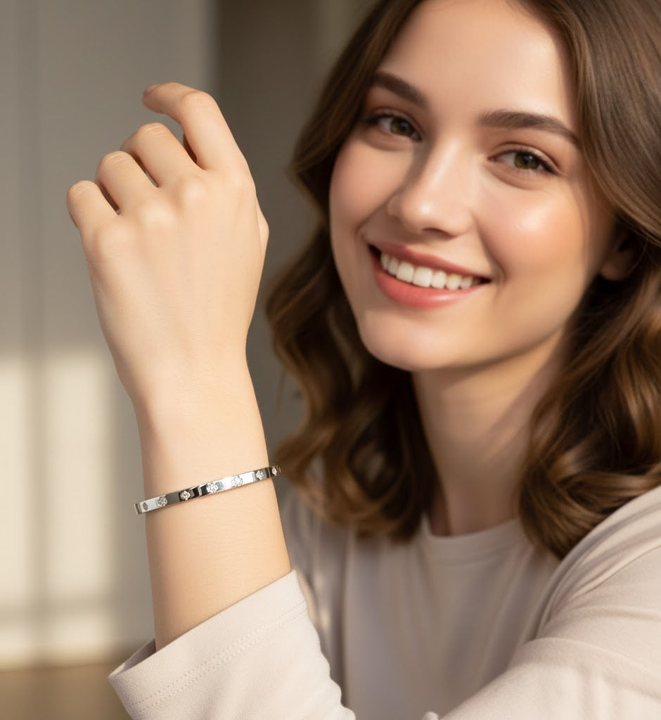 Diamond Studded Bangle