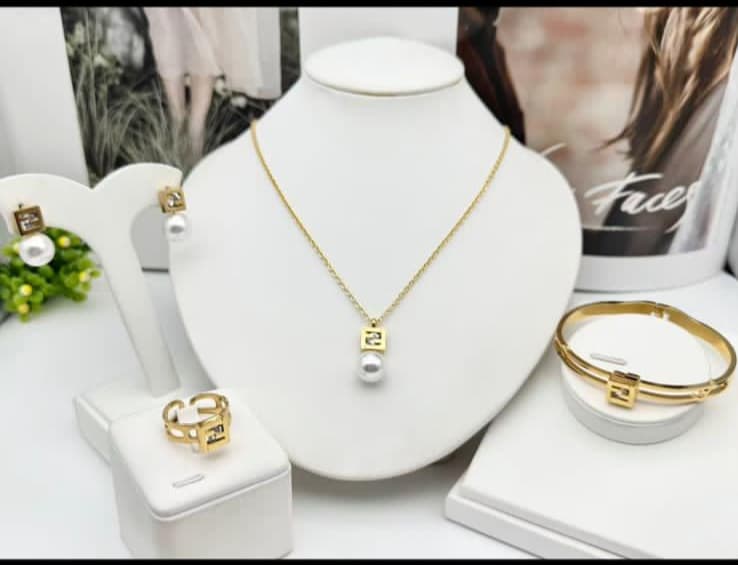 Pearl Drop Square Pendant Jewelry Set